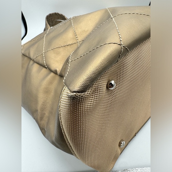 CHANEL Paris Biarritz GM Tote Bag - Picture 4 of 13